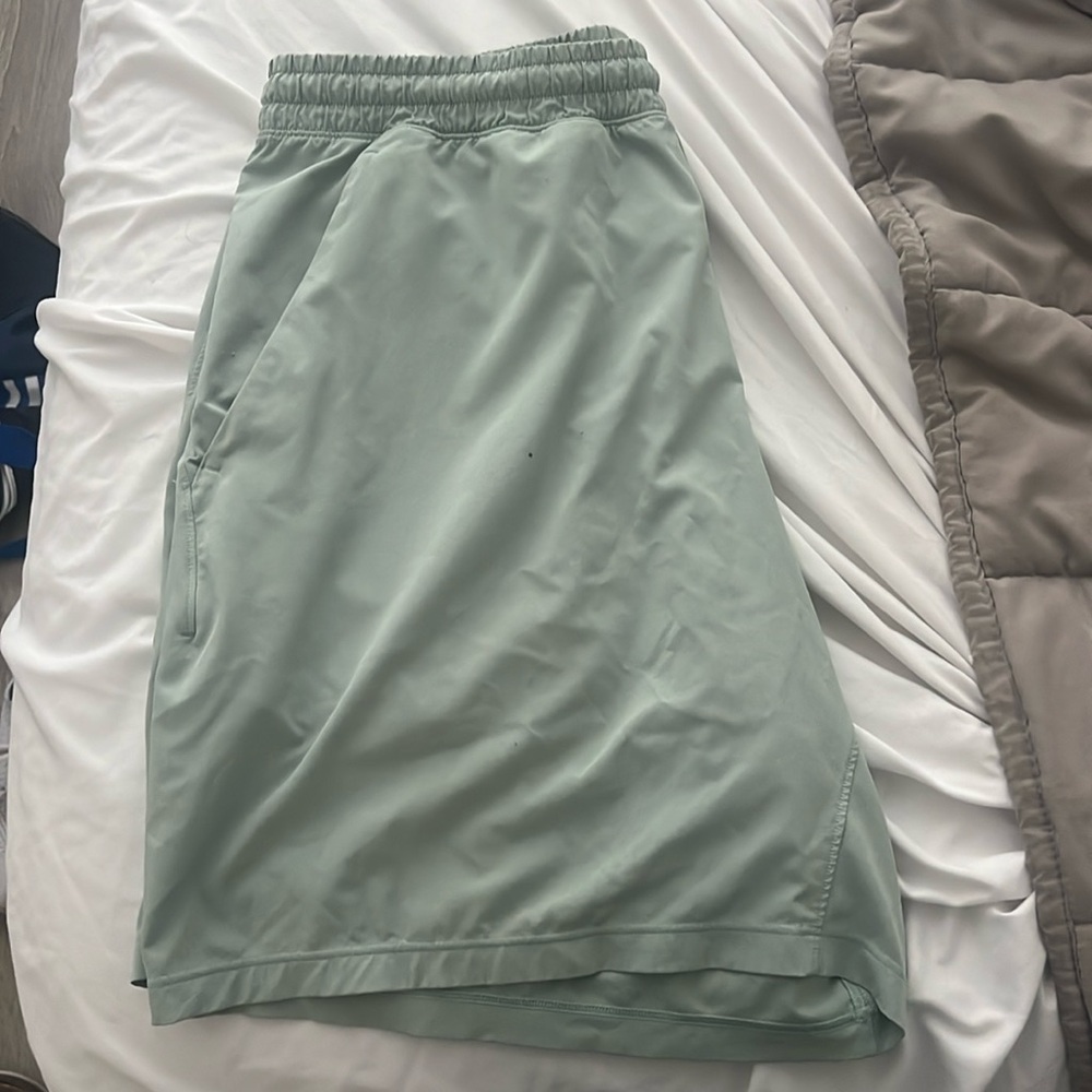 Men’s shorts lululemon